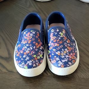 Girls slip on shoes